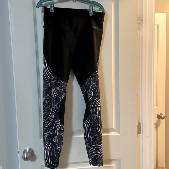 Nike dry fit leggings - Picture 1 of 5